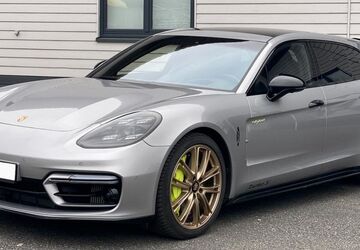 Porsche Panamera 50.000 km 104.300 &euro; Paderborn 33098
