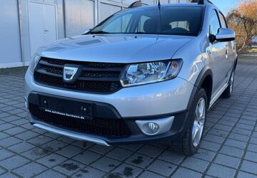 Dacia Sandero 49.680 km 8.699 &euro; Paderborn 33104