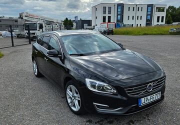 Volvo V60 185.000 km 10.999 &euro; Detmold 32760