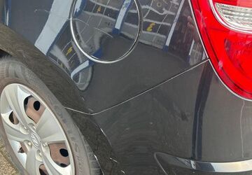 Hyundai i30 104.333 km 3.000 &euro; Paderborn 33102