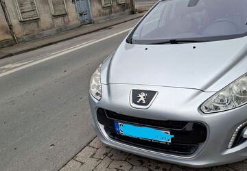 Peugeot 308 223.000 km 3.900 &euro; Lippstadt 59558