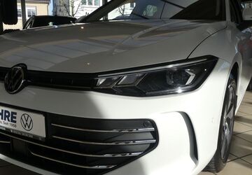 VW Passat Variant 22.769 km 34.490 &euro; Steinheim 32839
