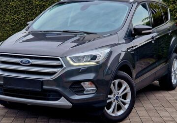 Ford Kuga 122.000 km 13.999 &euro; Bad Lippspringe 33175