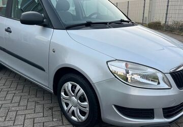 Skoda Fabia 215.500 km 2.800 &euro; Lippstadt 59557