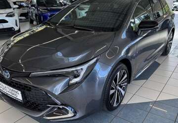 Toyota Corolla 6.120 km 29.890 &euro; Paderborn-Elsen 33104