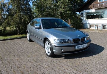 BMW 325 97.086 km 12.390 &euro; Willebadessen 34439