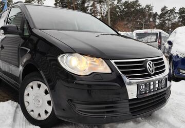 VW Touran 166.219 km 5.950 &euro; Schlangen 33189