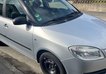 Skoda Fabia 88.560 km 5.690 &euro; Salzkotten 33154