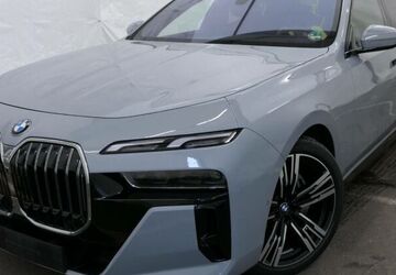 BMW 740 14.100 km 93.740 &euro; Paderborn 33100