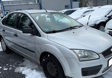 Ford Focus 110.000 km 1.999 &euro; Detmold 32758