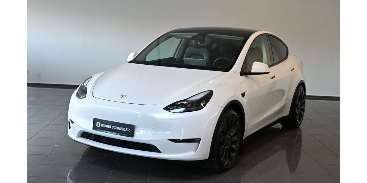 Tesla Model Y 19.500 km 41.750 &euro; Paderborn 33100