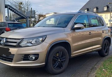 VW Tiguan 136.800 km 12.500 &euro; Detmold 32757