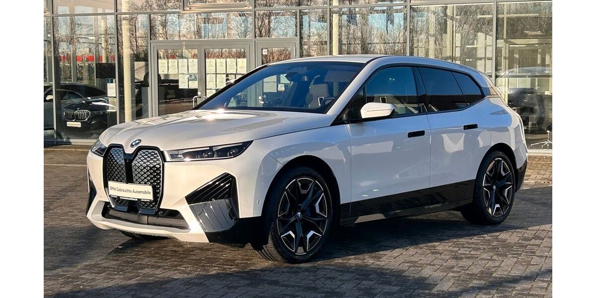 BMW iX 25.400 km 47.950 &euro; Lippstadt 59557