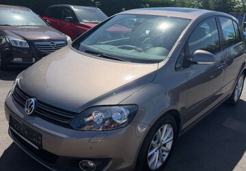 VW Golf 132.000 km 5.999 &euro; Paderborn 33100