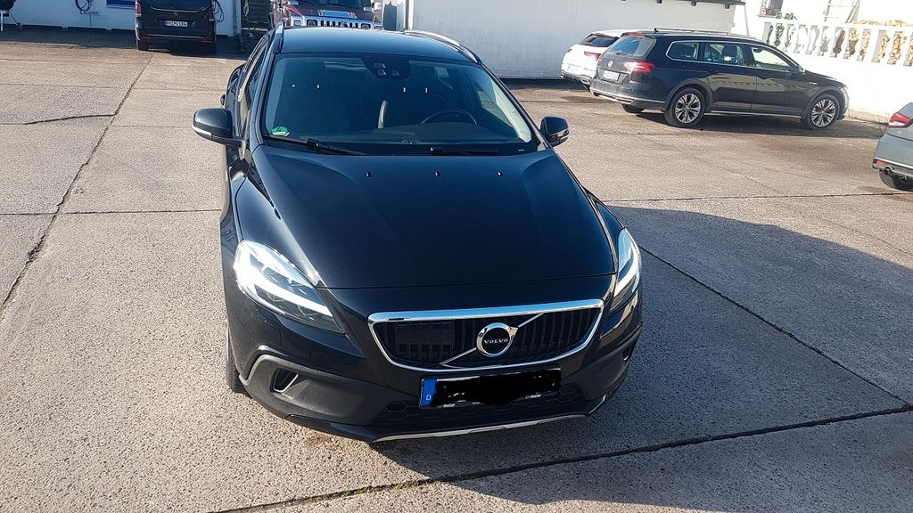 Volvo V40 Cross Country 166.125 km 13.600 &euro; Steinheim 32839