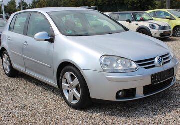 VW Golf 269.700 km 3.350 &euro; Paderborn 33106