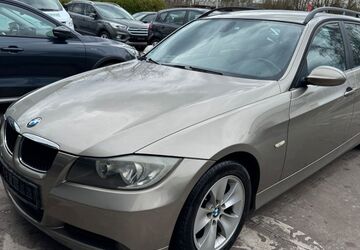 BMW 320 208.000 km 4.400 &euro; Detmold 32758