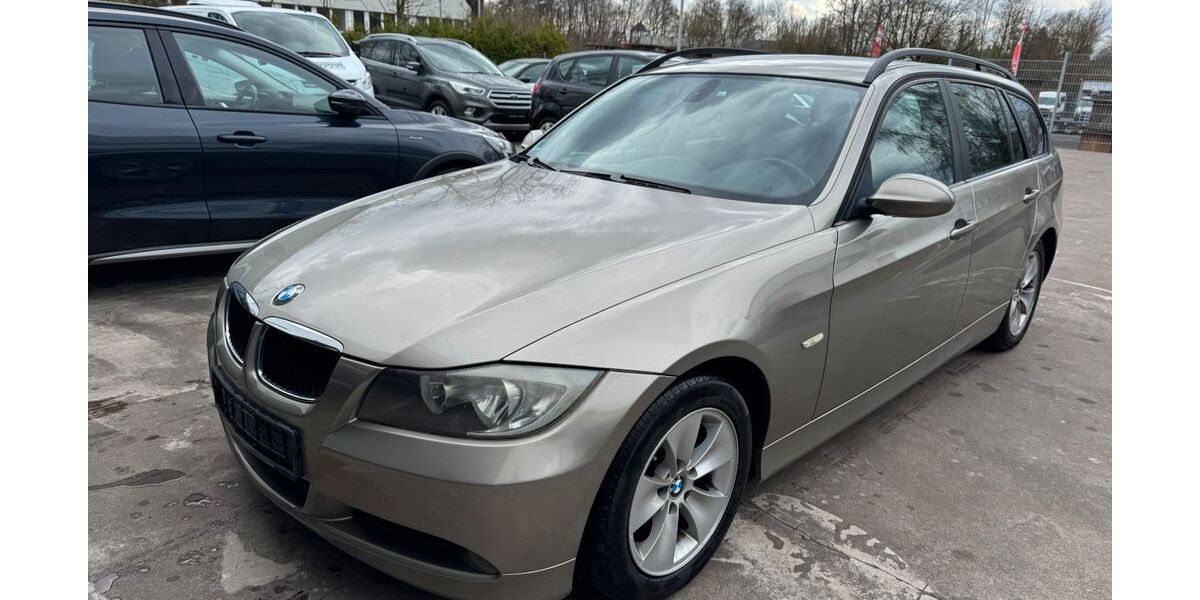 BMW 320 208.000 km 4.400 &euro; Detmold 32758