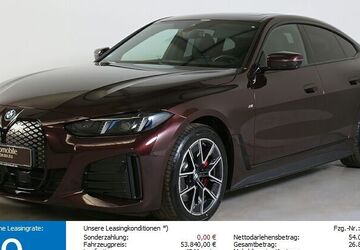 BMW i4 2.400 km 53.430 &euro; Paderborn 33100