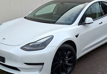 Tesla Model 3 92.500 km 28.999 &euro; Detmold 32758