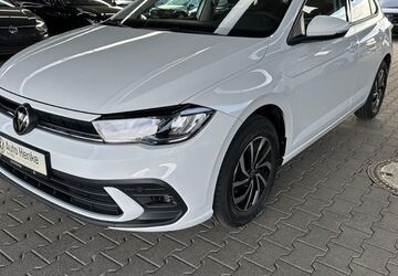 VW Polo 5.475 km 20.999 &euro; Büren 33142
