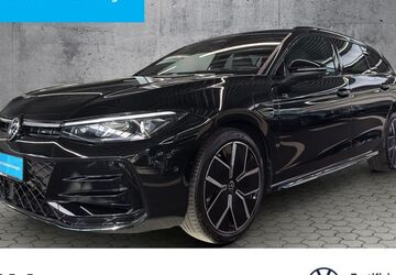 VW Passat Variant 11.070 km 51.990 &euro; Paderborn 33100