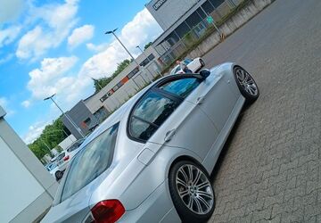 BMW 320 306.000 km 3.500 &euro; Paderborn 33100