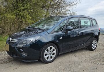 Opel Zafira Tourer 170.000 km 6.300 &euro; Horn-Bad Meinberg 32805