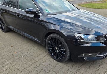 Skoda Superb 85.000 km 19.990 &euro; Rietberg 33397