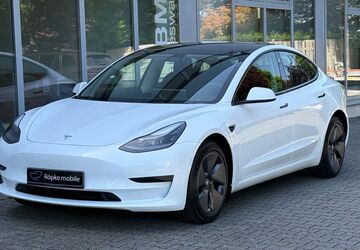 Tesla Model 3 90.320 km 23.890 &euro; Paderborn 33100