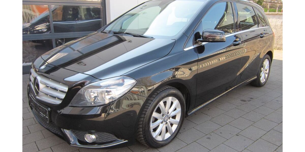 Mercedes-Benz B 180 149.800 km 8.750 &euro; Paderborn 33102