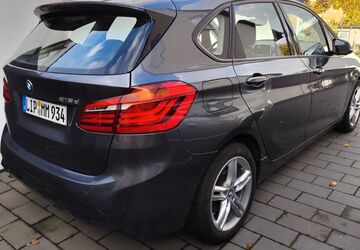 BMW 216 Active Tourer 118.000 km 13.400 &euro; Detmold 32760
