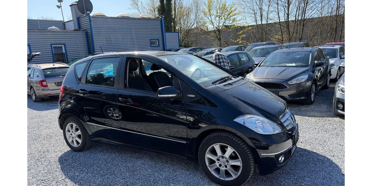 Mercedes-Benz A 180 178.000 km 2.499 &euro; Detmold 32758