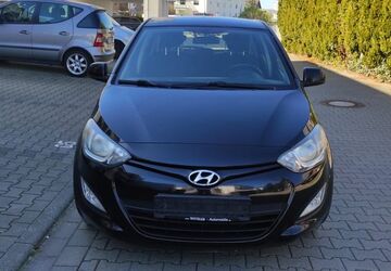 Hyundai i20 280.000 km 2.199 &euro; Paderborn 33102