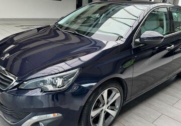 Peugeot 308 132.000 km 7.450 &euro; Detmold 32758