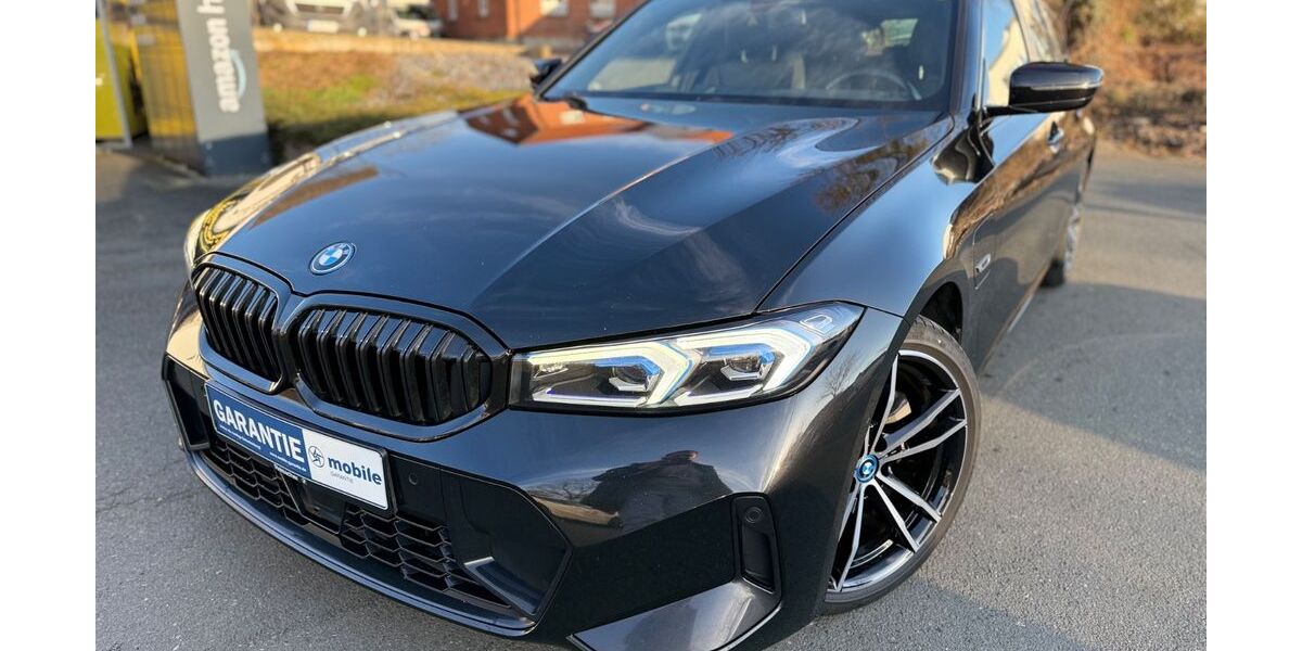 BMW 330 125.000 km 29.490 &euro; Salzkotten 33154
