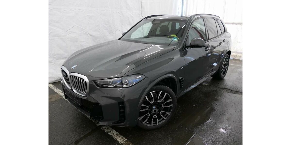 BMW X5 3.200 km 79.740 &euro; Paderborn 33100