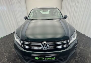 VW Tiguan 87.000 km 11.998 &euro; Paderborn 33102