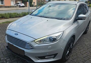 Ford Focus 143.000 km 6.450 &euro; Paderborn 33102