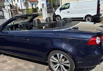 VW Eos 105.000 km 9.690 &euro; Paderborn 33104