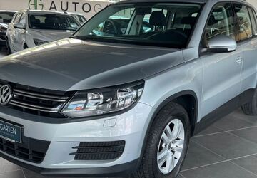 VW Tiguan 82.285 km 11.950 &euro; Paderborn 33106