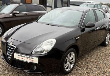 Alfa Romeo Giulietta 190.000 km 6.400 &euro; Paderborn 33106