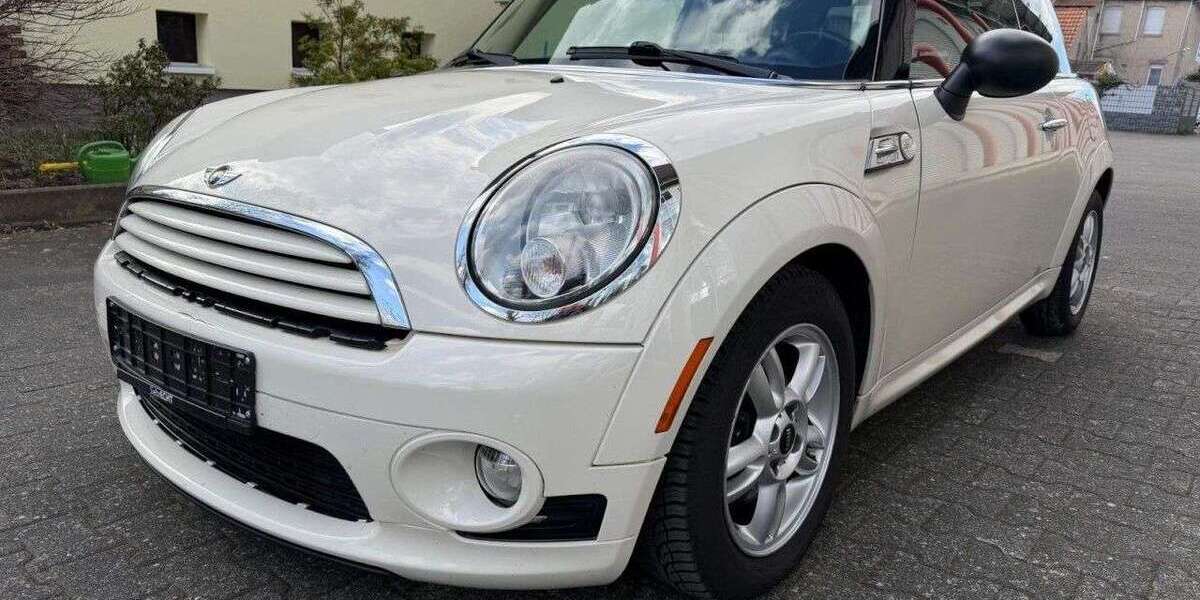 Mini One 128.000 km 3.899 &euro; Paderborn 33100