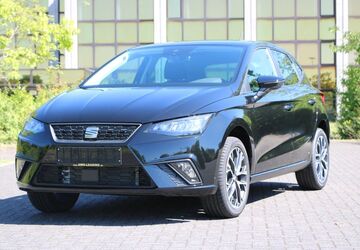 Seat Ibiza 9.500 km 18.690 &euro; Paderborn 33102
