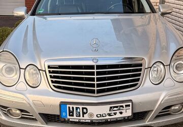 Mercedes-Benz E 320 335.000 km 2.900 &euro; Detmold 32758