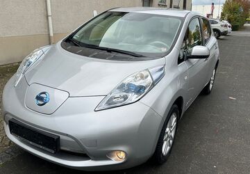 Nissan Leaf 93.000 km 4.950 &euro; Paderborn 33100