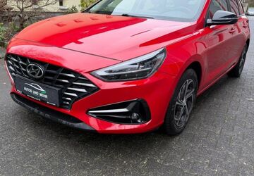 Hyundai i30 216.000 km 8.999 &euro; Paderborn 33100