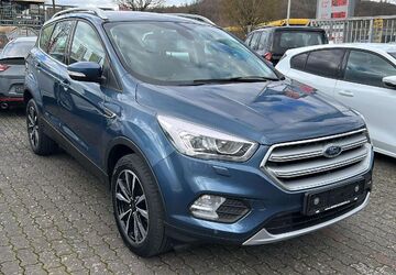 Ford Kuga 40.000 km 18.480 &euro; Marsberg 34431