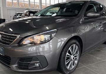 Peugeot 308 54.800 km 15.950 &euro; Paderborn 33106