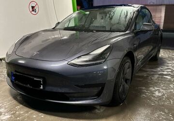 Tesla Model 3 98.000 km 22.999 &euro; Paderborn 33104
